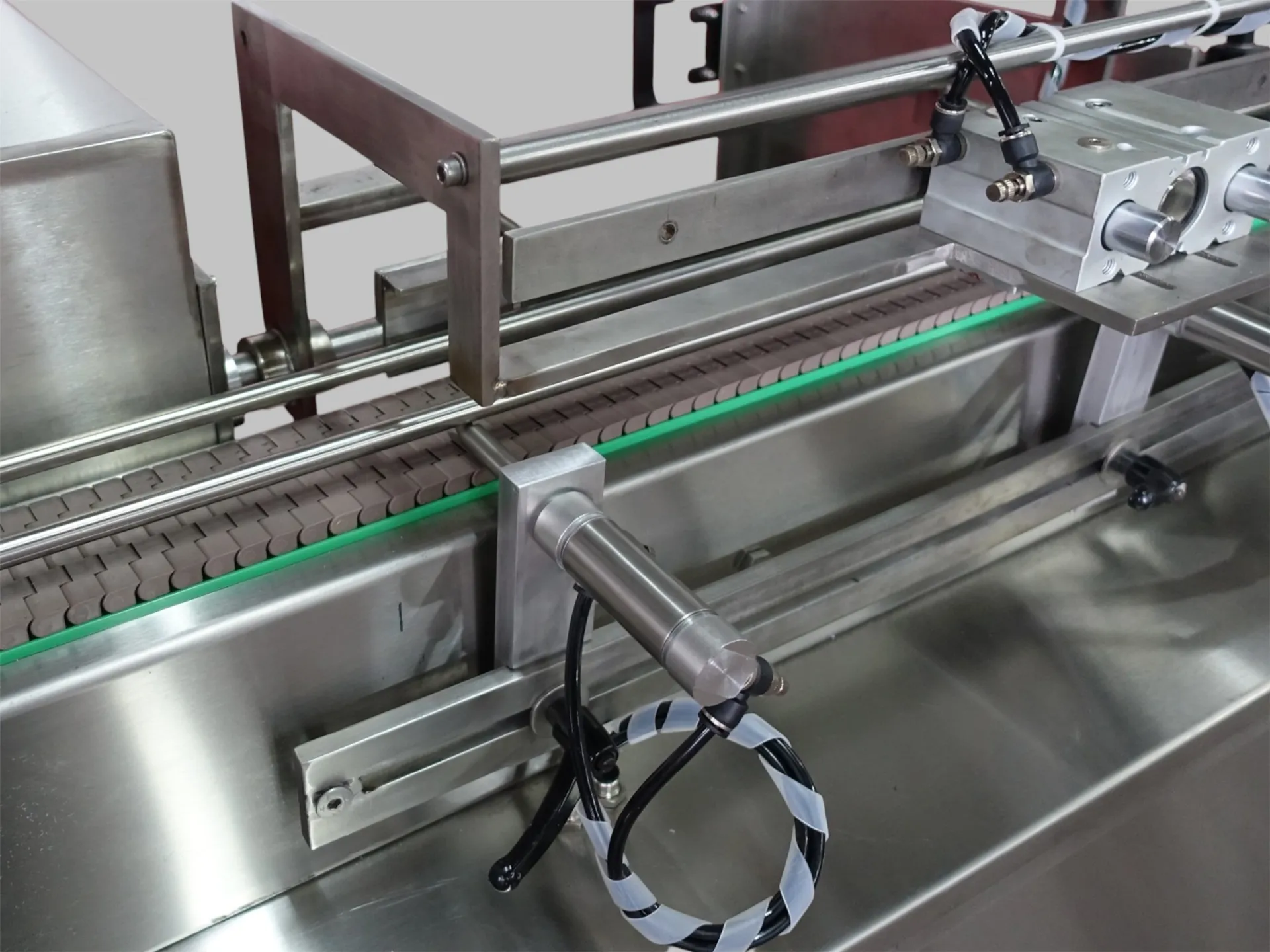 Otomatik Şişe Temizleme Makinası