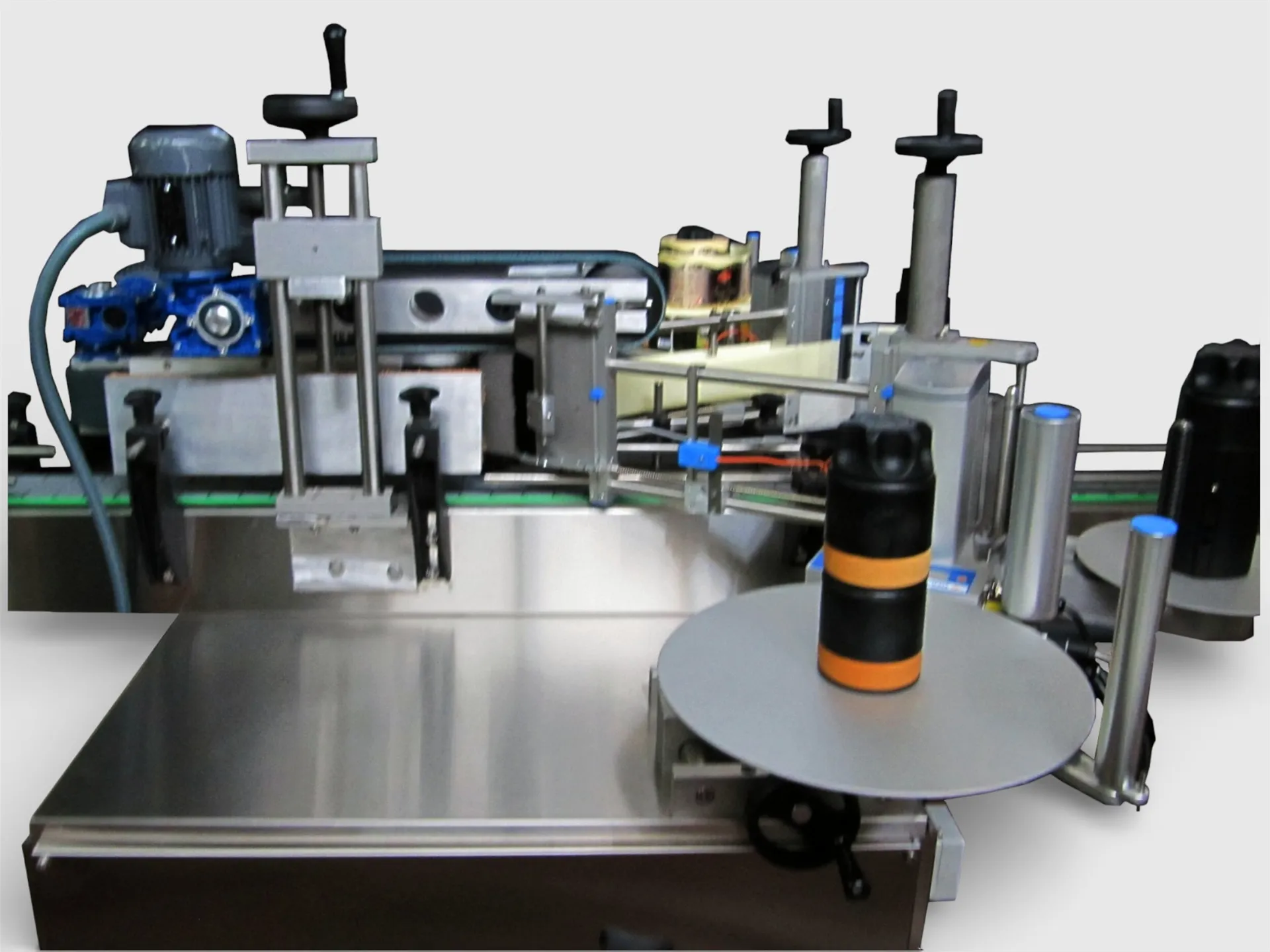 Otomatik Etiket Yapıştırma Makinası